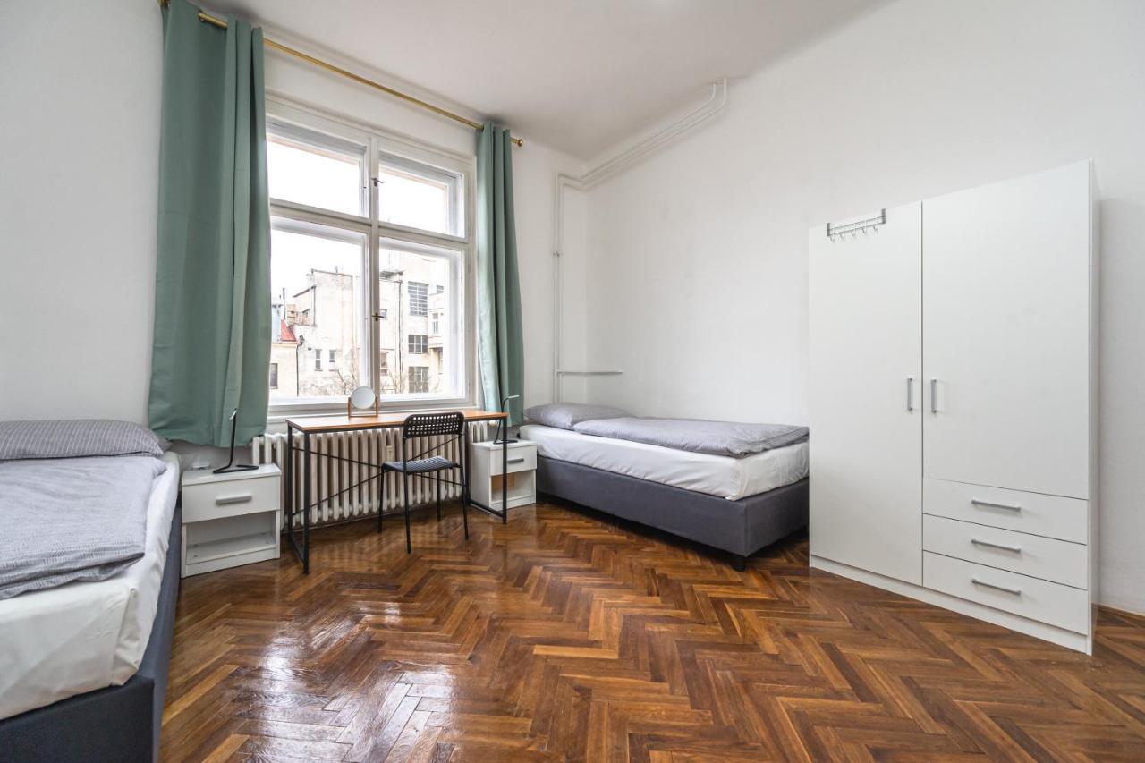 Apartments Safarikova 18 Praga Esterno foto