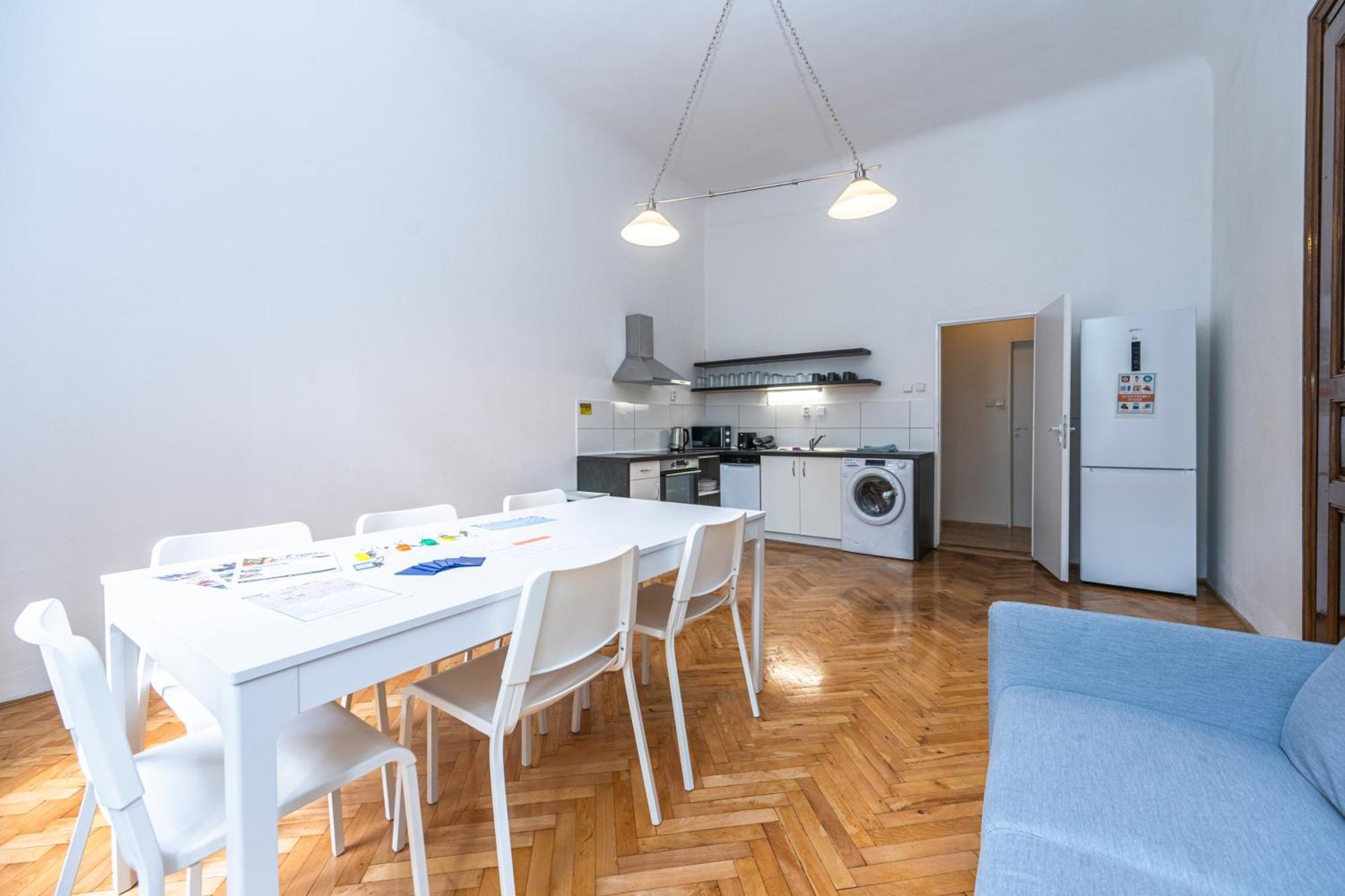 Apartments Safarikova 18 Praga Esterno foto