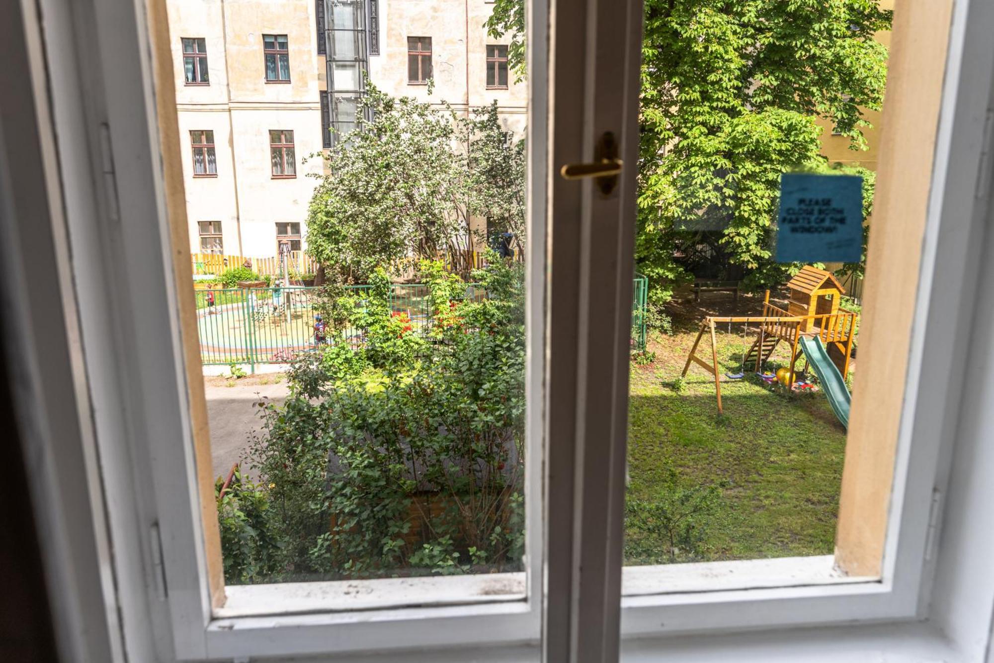 Apartments Safarikova 18 Praga Esterno foto
