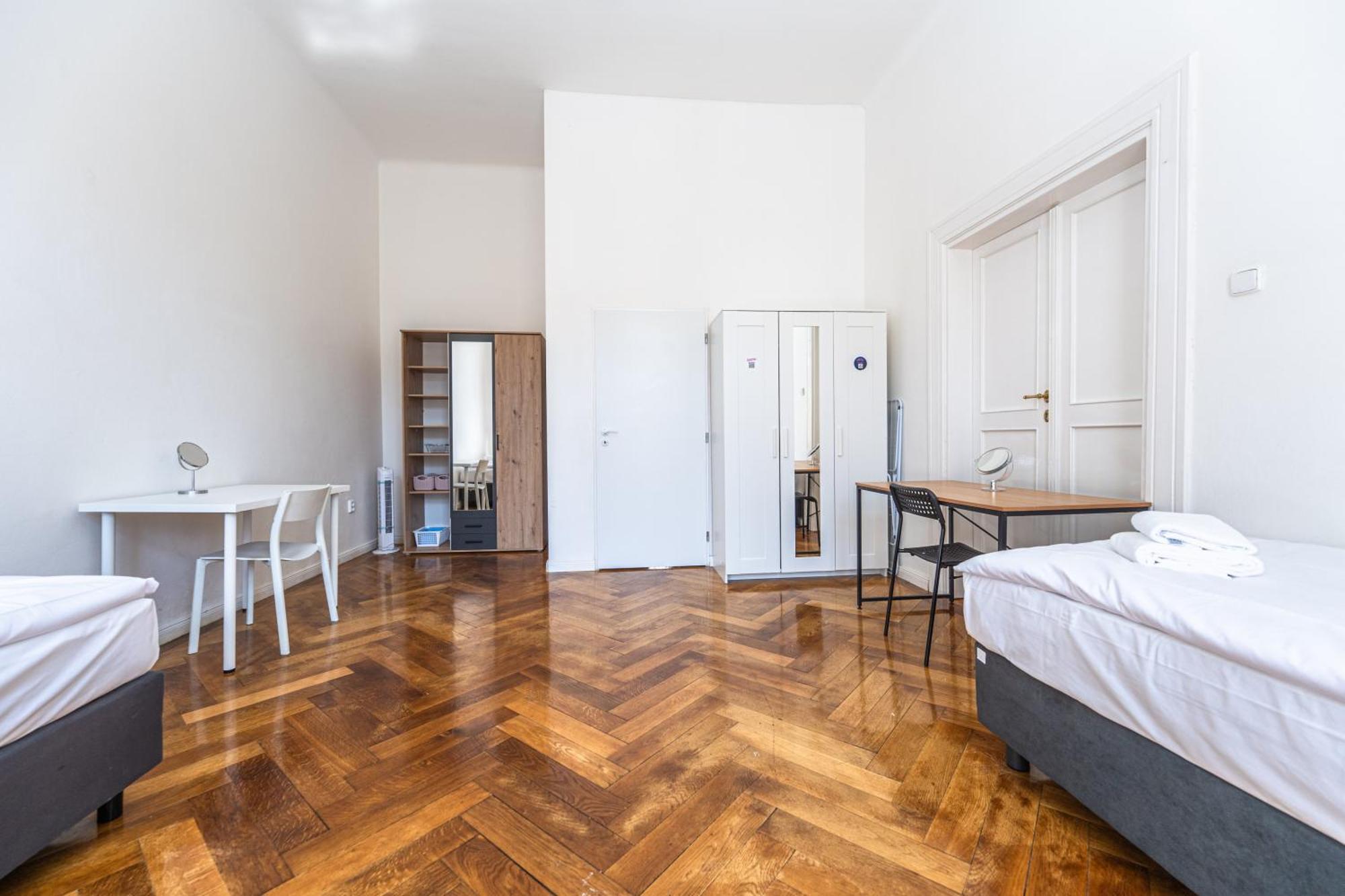 Apartments Safarikova 18 Praga Esterno foto